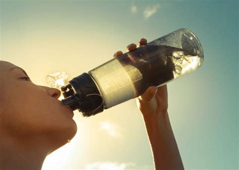 10 astuces pour boire plus d'eau