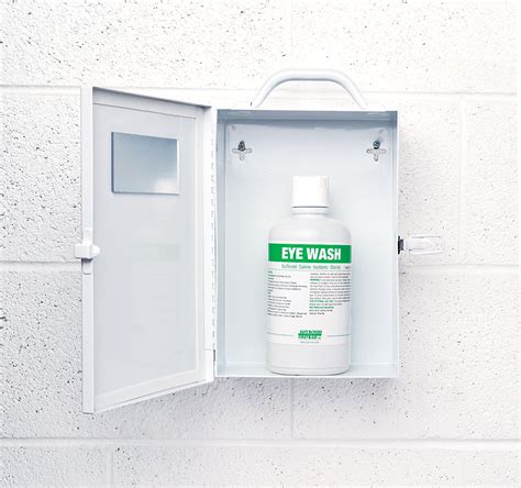 Purchasing the best eye wash and emergency shower equipment based on your needs is half the battle when it comes to protecting workers from severe emergency shower and eye wash stations are available in different iterations depending on your needs and jobsite. Buy Eye Wash Metal Station w/1 x 1L Eye Wash from Canada