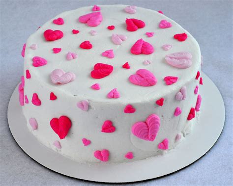 Likable themes for birthday cakes for different people or different age group is different. Beki Cook's Cake Blog: Valentine's Buttercream Heart Cake