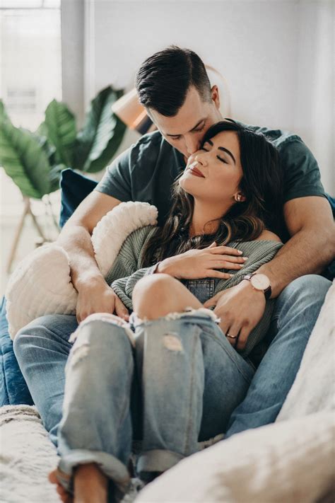 Blogger Kristaperezs At Home Couples Shoot Cozy Couples Session
