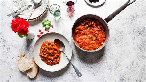Tripe with tomato and fennel | SBS Food
