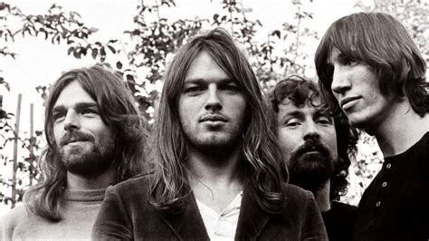 David Gilmour Transformed Pink Floyd Into The Most Beloved Progressive