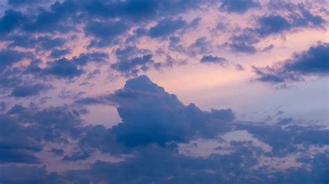Download Wallpaper 2560x1440 Sky Clouds Dusk Evening