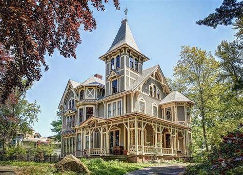 Victorian Style Homes