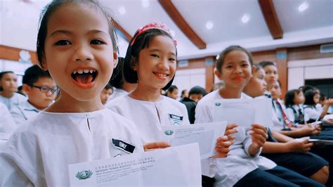 Ask a question about working or interviewing at tzu chi foundation. #Fashion4Compassion with Tzu Chi Foundation Malaysia - YouTube