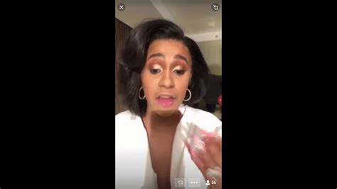 Cardi B Defends Her Boo Offset From Homophobia Accusations Says Lgbtq