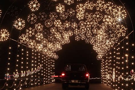 Drive Thru Christmas Light Festivals Perfect For Celebrating A Socially Distant Holiday