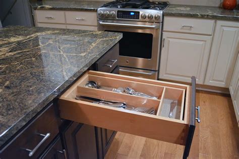 Week #2 organized home challenge kitchen drawers & kitchen cabinet organization. How do I know if a cabinet is good quality?