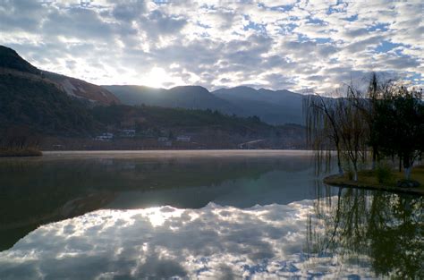 Gucheng Lijiang Yunnan China Sonnenaufgang Sonnenuntergang Zeiten