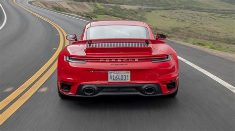 The 2021 porsche 911 turbo s coupe and cabriolet models will be available to order soon and are expected to reach u.s. ESSAI Porsche 911 Turbo S (2020) - TopGear