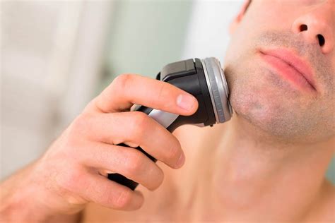 How To Prevent Razor Burn To Nix Those Pesky Nicks For Good The Healthy