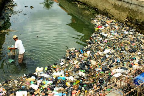 Pembuangan Sampah Sarap Ke Dalam Sungai Sampah Sarap Dan Bahan My Xxx