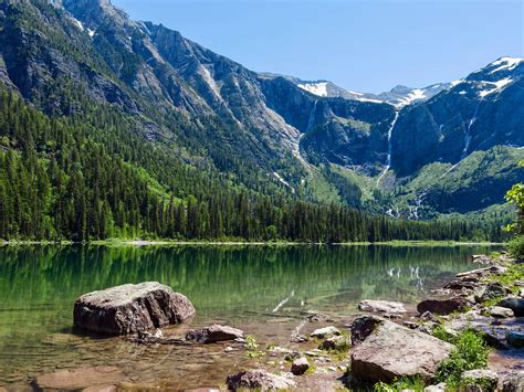 The 15 Most Beautiful Lakes In The Us Scenic Lakes Beautiful Lakes