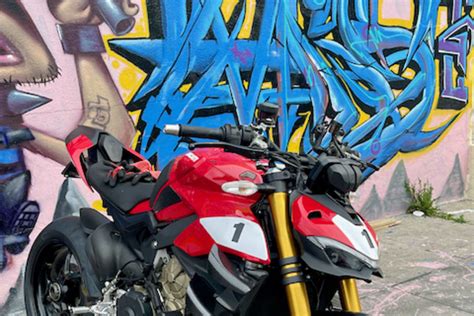 2021 Ducati Streetfighter V4 S Motorcycle Rental In Los Angeles Ca M