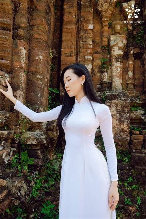 Ao Dai Trang White Vietnamese Traditional Dress Ao Dai T Flickr