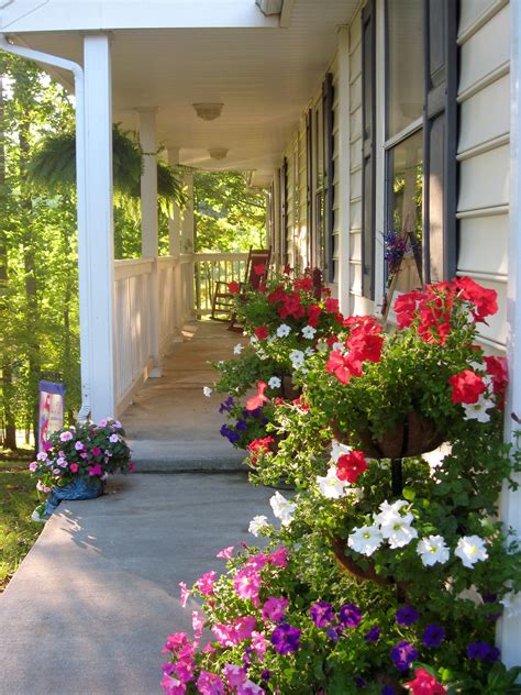 10 Small Front Porch Ideas With Plants