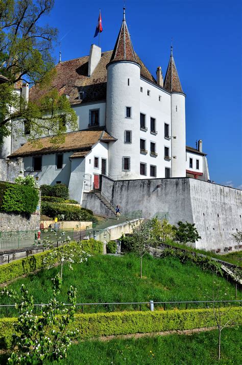 Château De Nyon And Terrace In Nyon Switzerland Encircle Photos