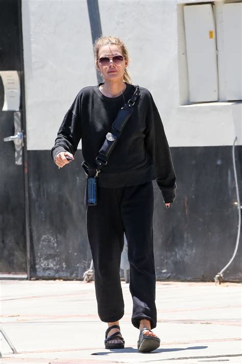 Michelle Pfeiffer Out And About In Brentwood 06142021 Hawtcelebs