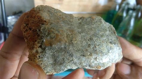 Tanahnya mengandung mineral sulfida yang tinggi. Ciri Ciri Batu Yg Mengandung Emas - Ciri Ciri Batu ...