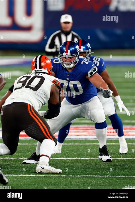New York Giants Offensive Guard Kevin Zeitler 70 In Action During An