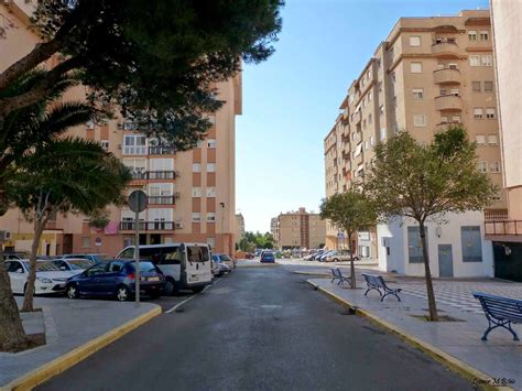 Simple Science: How to Make a Volcano with Kids