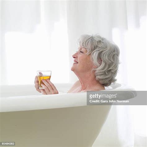 Bath Nude Woman Photos And Premium High Res Pictures Getty Images