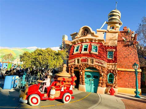 Photos First Look Inside Reimagined Mickeys Toontown At Disneyland Disneyland News Today