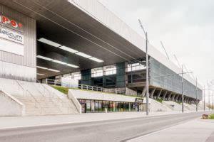 Dezember 2012 wurde der erste spatenstich durchgeführt und ende juli 2015 übergab das bauunternehmen die anlage. Tissot Arena - Architekturbibliothek