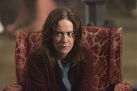 Lana Winters Joins The Ahs Roanoke Finale In An Epic Crossover