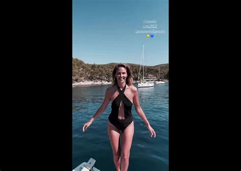 Vidéo Ophélie Meunier sublime en maillot pendant ses vacances en Croatie Purepeople