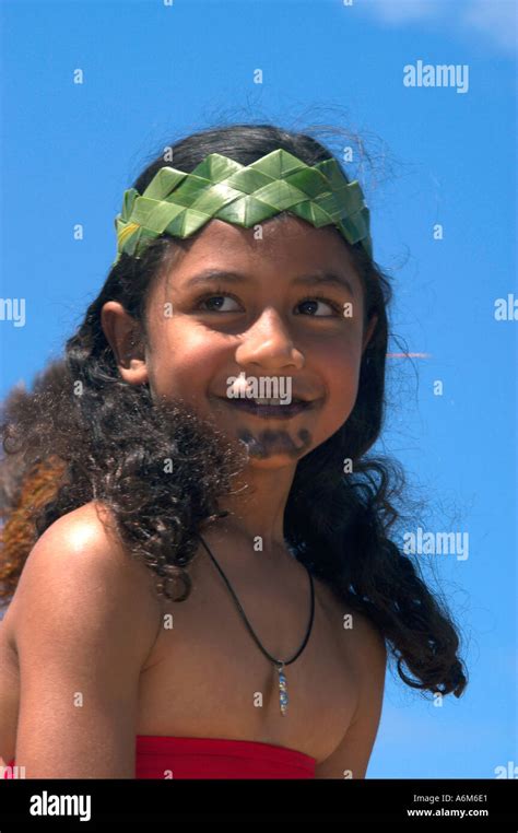 Niue South Pacific Island Young Girl Dancing At Festival Stock Photo