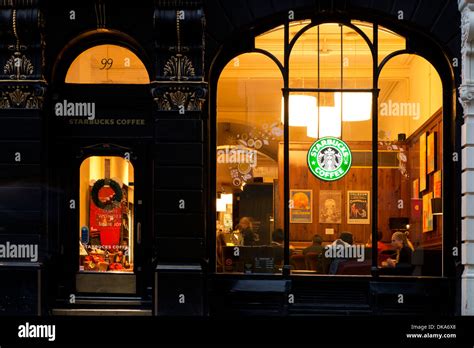 Starbucks Coffee Shop Saint Martins Lane London Stock Photo Alamy