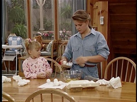 9 super 90s d j tanner outfits from full house that were fashion forward at the time