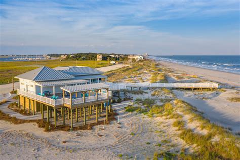 Folly Beach County Park Opens New Dunes House With Viewing Deck
