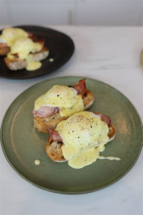 how to make hollandaise for eggs benedict katie pix