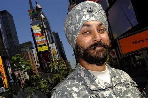 Pentagon Defers To Services On Letting Sikhs Wear Turbans Beards