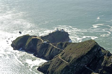 Point Bonita Lighthouse In Ca United States Lighthouse Reviews