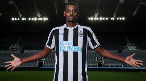 Analysing Alexander Isak Newcastle Uniteds New Striker And Club Record Signing Wyayescout