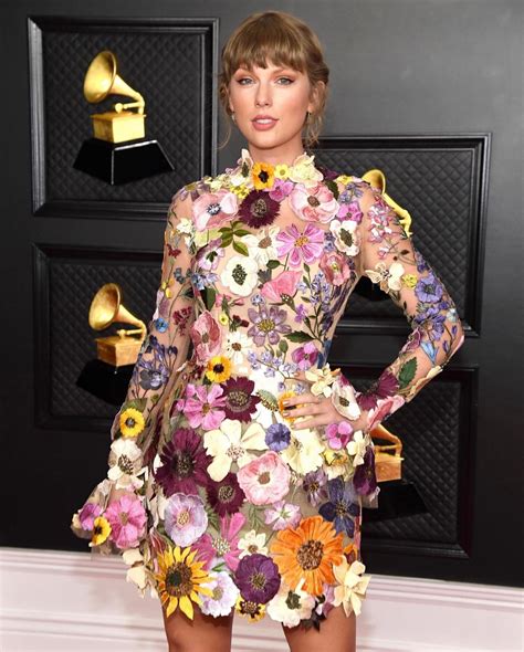 how to dress just like taylor swift s evermore album this winter — making it in manhattan