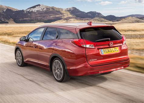 Read our honda civic tourer review to find the perfect car, reviewed by our experts and quality checked by trusted dealers. Used Honda Civic Tourer (2014 - 2018) Review | Parkers