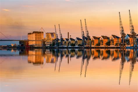 Living In Royal Docks Local Area Guide