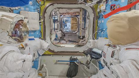 An Inside Tour Of The International Space Station Tour Look