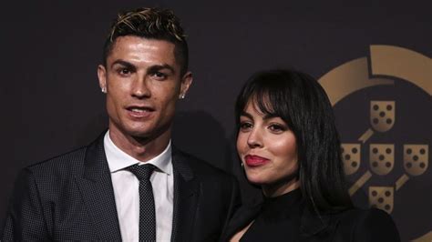 Cristiano Ronaldo And His Wife Photos Gambaran