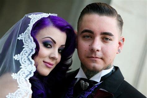 Samantha And Steven Had The Goth Wedding They Dreamed Of Cute Wedding