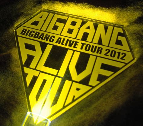 2012 Alive Tour Penlightlightstick — My Bigbang Collection