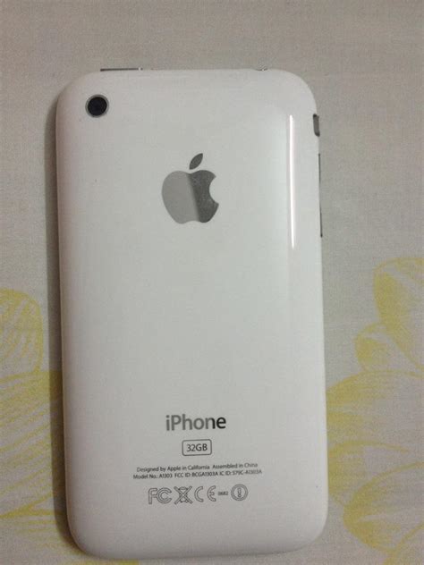 Iphone 3gs 32gb White With Charger Clickbd