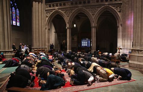 Hundreds Of Muslims Attend Weekly Prayers At Iconic Christian Cathedral The Independent