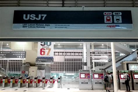 The reporters also found out that the vacant land beside the lrt station is actually a private property, which is why no. USJ 7 LRT Station - klia2.info