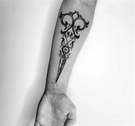 Tatuagens De Tesouras Que Possuem Um Significado Forte