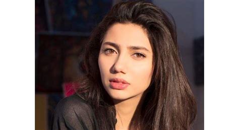 Mahira Khan Turns 36 Thanks Fans For Birthday Wishes Urdupoint